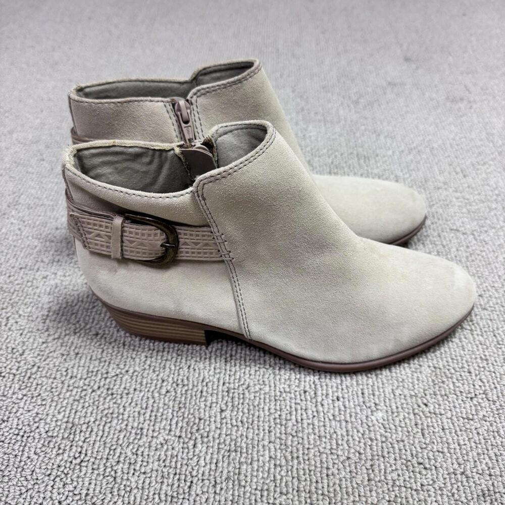 Clark’s Ankle Booties Beige Women’s Size 7
